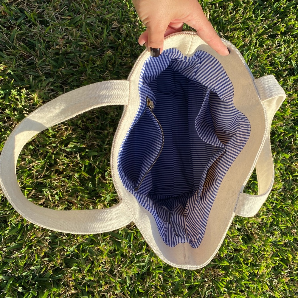 vineyard vines tote - Picture 6 of 6